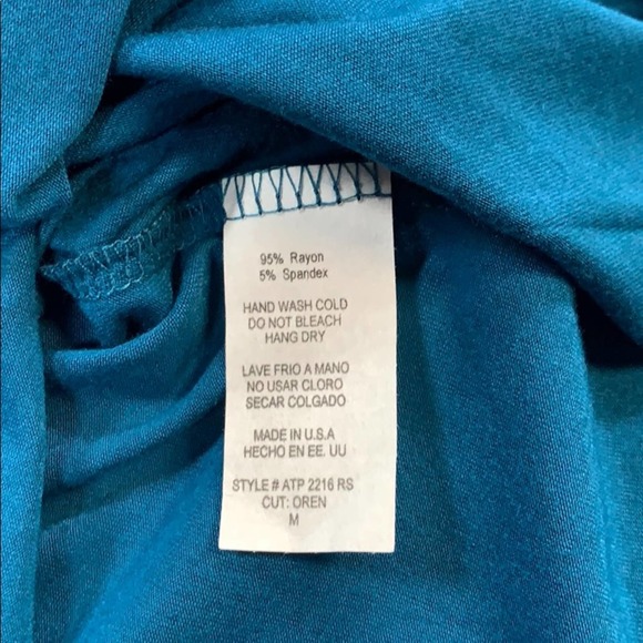 Women Short Sleeve Teal Blouse - Picture 10 of 11